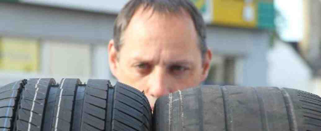 Comment calculez-vous l'épaisseur d'un pneu?