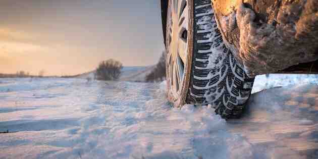 Est-il dangereux de rouler avec des pneus hiver en été?