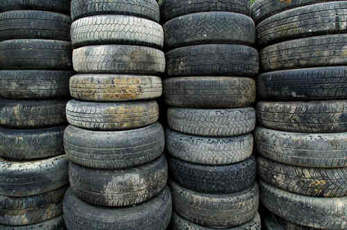 Qui a récupéré les vieux pneus ?